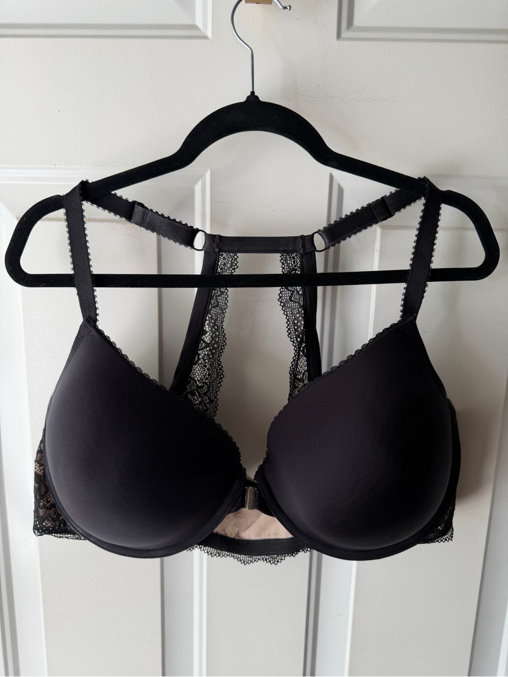 46D torrid Black Lace Racerback T-Shirt Bra